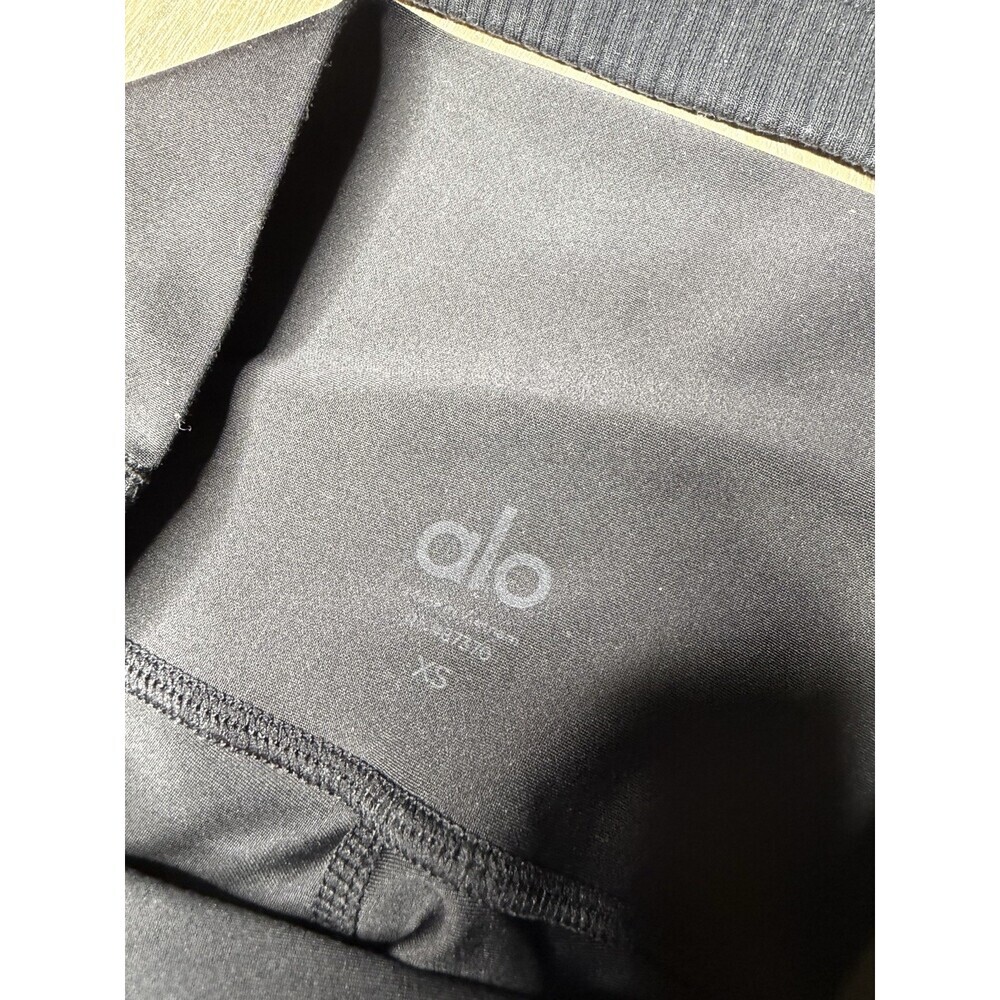 Alo Yoga SET Airlift 7/8 Length Leggings AND Wellness Ribbed Bra in Black XS - Picture 3 of 8